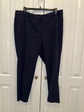 Women's Navy Straight-Leg Trousers‎ - Classic Office Wear